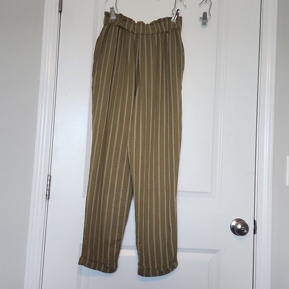 SO hi-rise tapered pants size medium - Picture 2 of 5